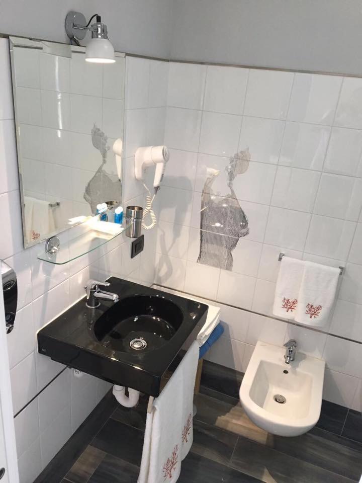 B&B Ponza Suite المظهر الخارجي الصورة